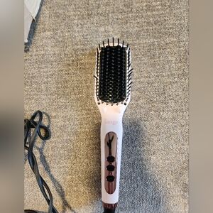 New Lange straightening brush